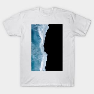 Minimalist wave crashing on a black sand beach in Iceland – Ocean Landscape Photography T-Shirt